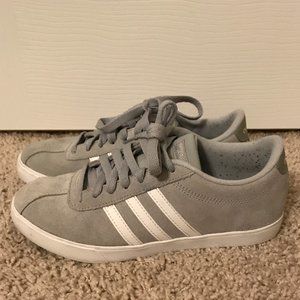 Women's Adidas Comfort-light grey suede (6.5)